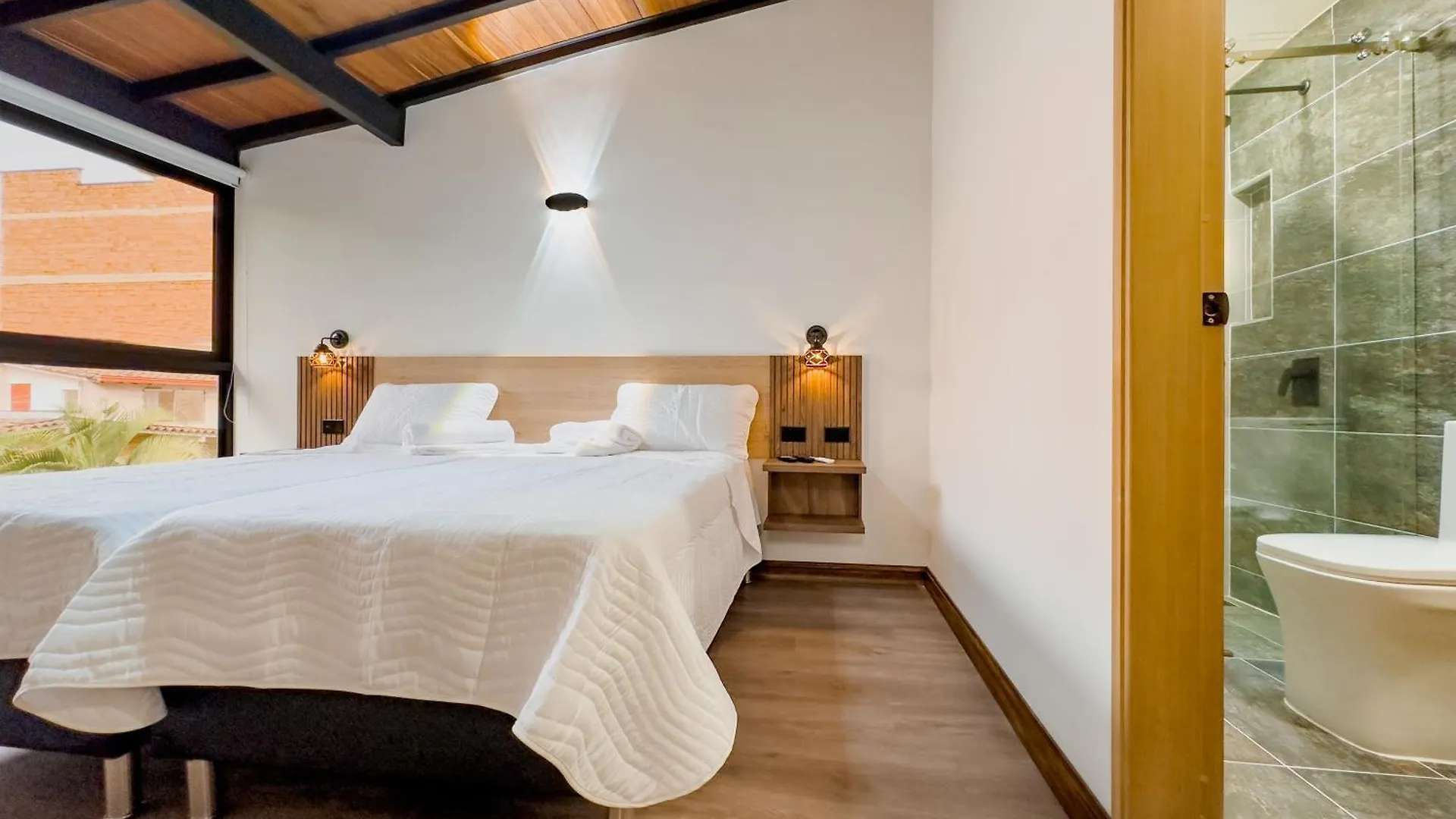 アパート Modern Central Apt Laureles Medellin With 3 Acs コロンビア