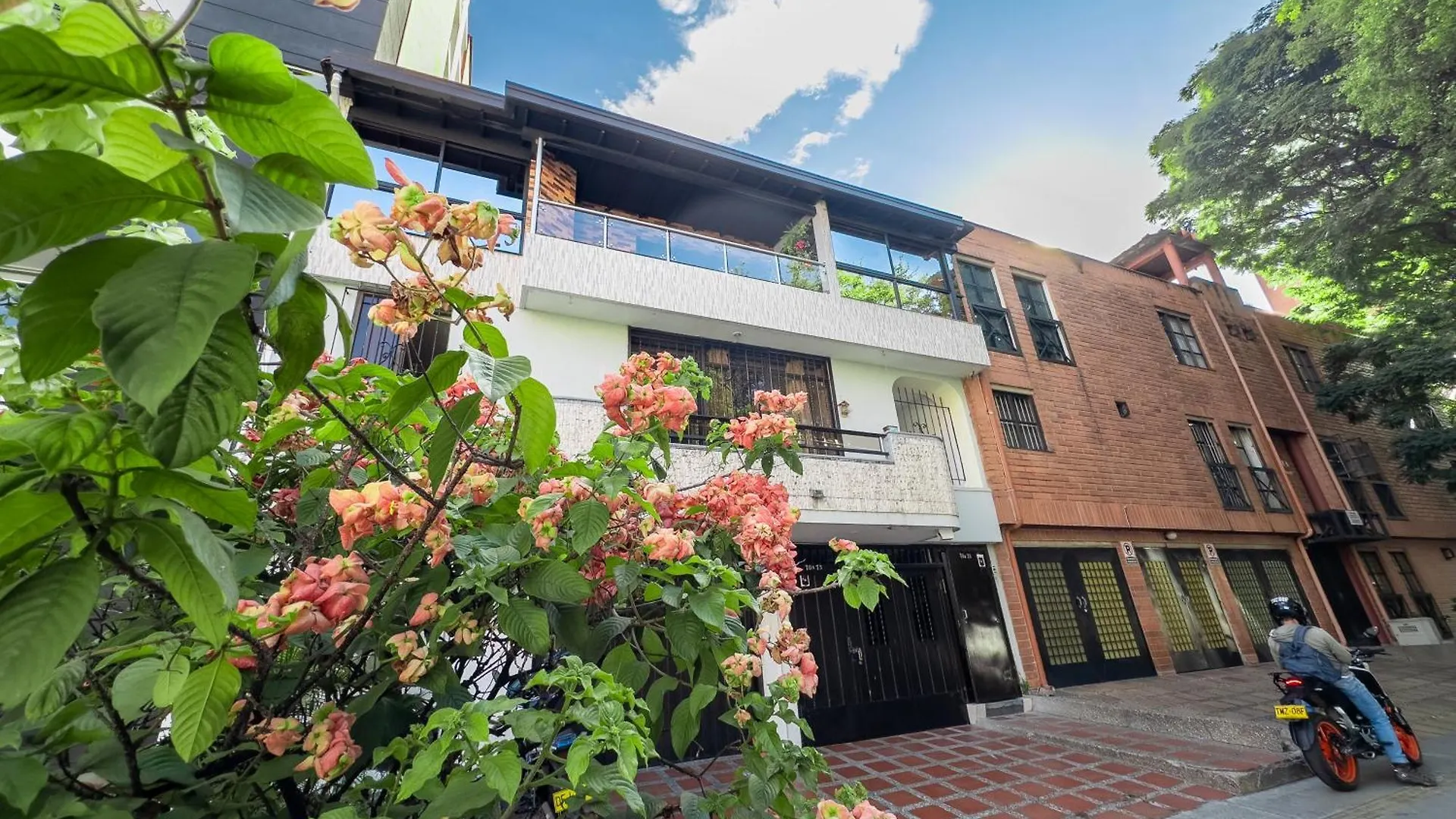 Modern Central Apt Laureles Medellin With 3 Acs 0*,  コロンビア
