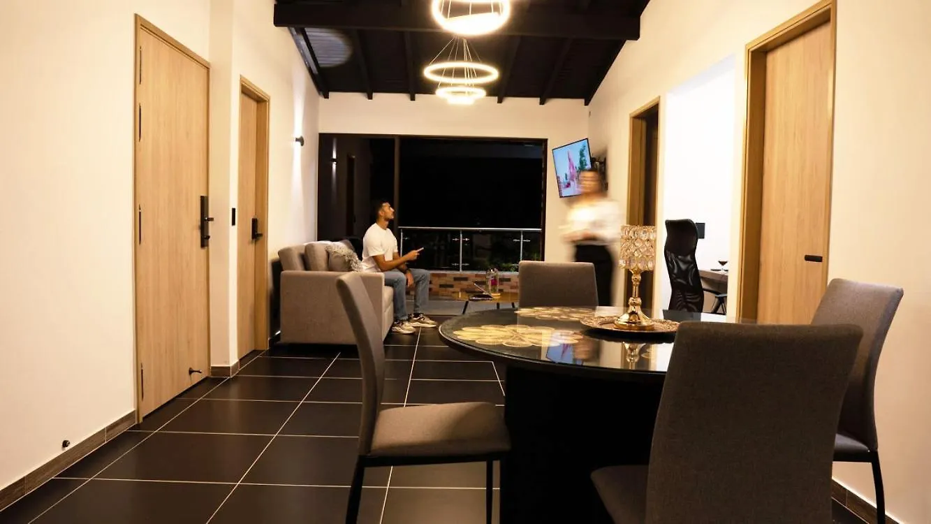 アパート Modern Central Apt Laureles Medellin With 3 Acs